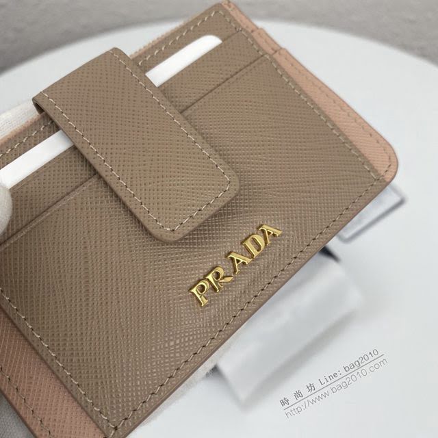 prada卡包 普拉達專櫃最新爆款 Saffiano皮革卡片夾 1MC038 prada爆款女士卡包  pyd2142